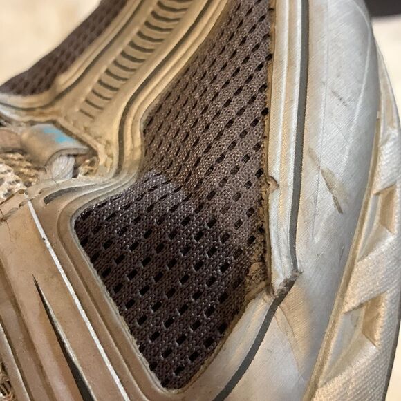 Under Armour size 12 ladies performance walker sneakers - Picture 8 of 9